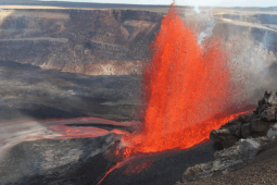 Earth's Core Holds Vast Gold Reservoir Leaking Surface ScienceAlert  Hawaii's Rocks Prove Earth Core Leaks Gold CNN