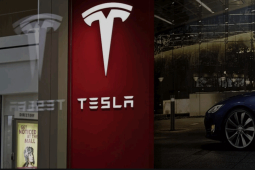 Tesla Stock Slumped After Musk-Trump Clash; Robotaxi Launch May Be a Market Lifeline