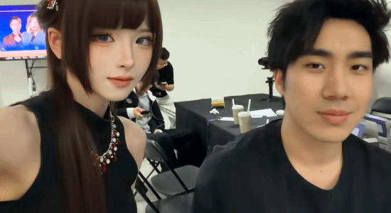 博主“一颗小兔娘”亮相《英雄联盟》15周年庆典 参加《金铲铲之战》表演赛