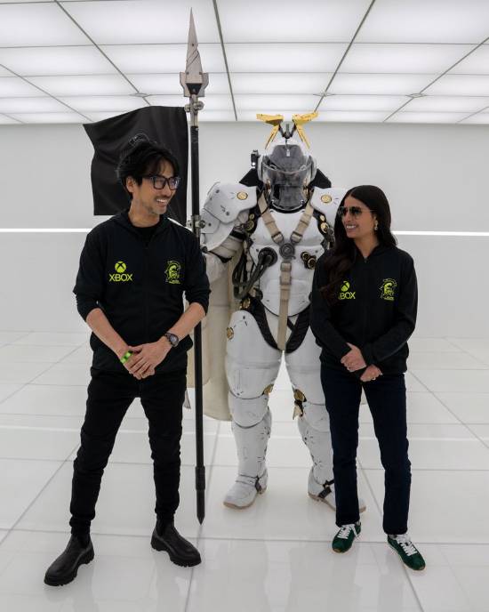 Xbox新任CEO阿莎·夏尔玛到访小岛工作室，与小岛秀夫合影并了解开发进展