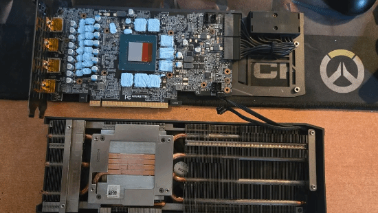 Reddit网友为技嘉RTX 3070更换相变片与导热泥，显存温度下降24℃
