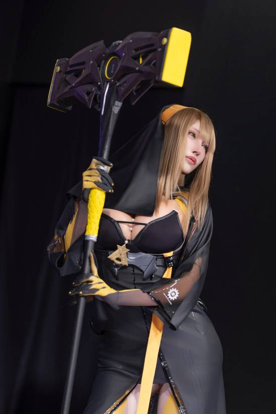 TGS偶遇超美机械修女！Coser现场一起合影超幸运