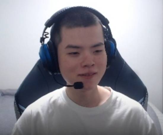 忠诚！曝传奇AD Deft服满兵役后将复出：太爱LOL了