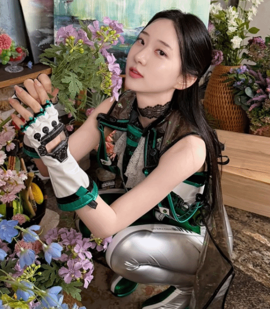 《剑星》伊芙体模申才恩首次在Instagram让儿子出镜