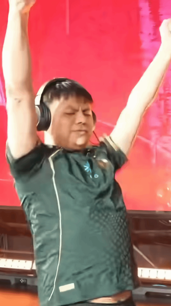 小孩曾卓君SCS《饿狼传说》项目4-0零封GO1夺冠，距上次夺冠仅7天