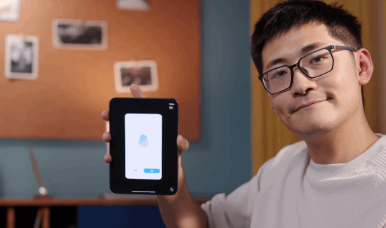 苹果首款折叠iPhone Duo被曝软件适配不足，官方要求开发者明年4月前完成适配