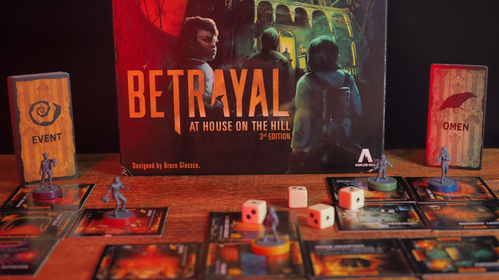《Betrayal at House on the Hill》第三版亚马逊售价48.95美元，原文作者称玩十余年仍未厌倦