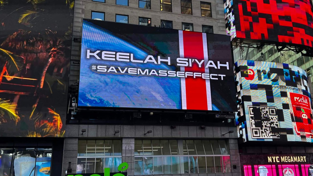 粉丝在时代广场投放#SaveMassEffect广告牌，称这只是第一步