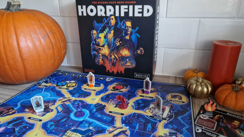Horrified桌游评测：适合万圣节家庭合作的恐怖主题桌游